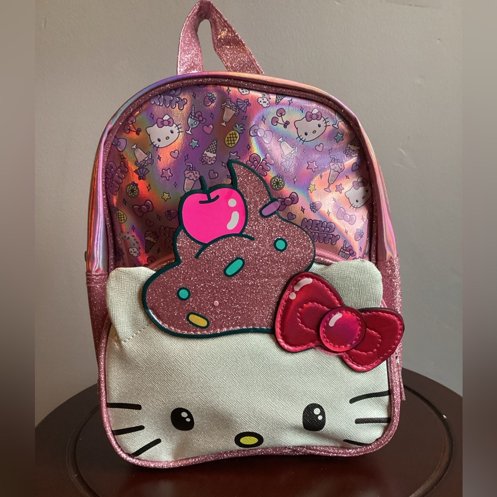 Hello Kitty mini backpack - Picture 10 of 10